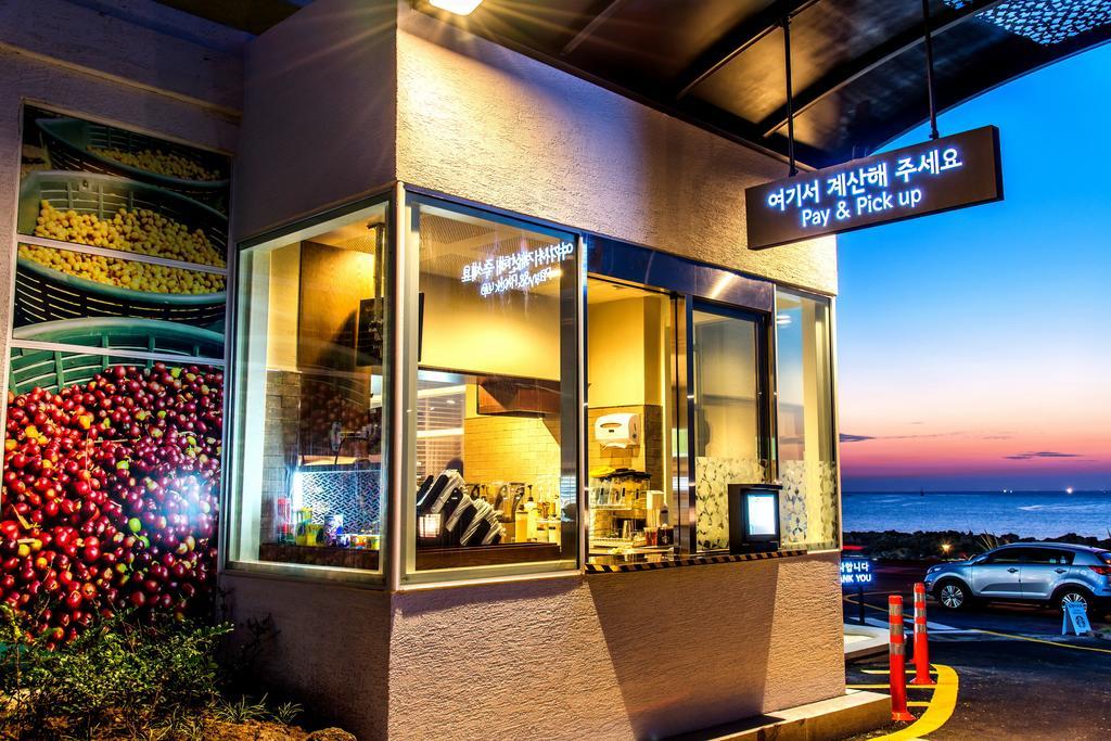 Hotel White House Jeju Exterior foto